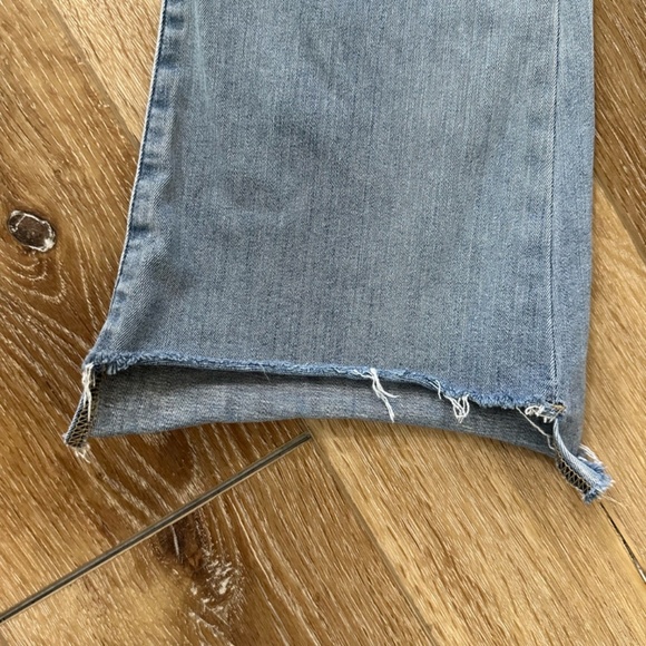 Frame Denim Women’s Le Crop Mini Boot Medium Wash Raw Hem Jeans Sz 29 GUC - Picture 4 of 9